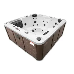 Canadian Spa Company Winnipeg UV 6 person Hot tub