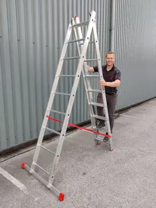 Triple Section Combination Ladder 3 x 9 Rungs 2.5m Closed 5.93m Extended