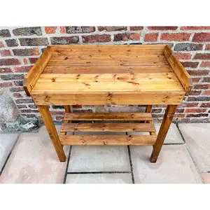 Traditional Davenport Garden Wooden Table