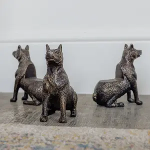 Melody Maison Set of 3 Metal Dog Plant Pot Feet