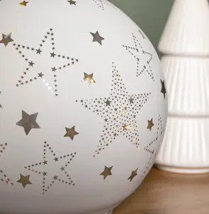 15cm Battery Operated Light up Star Glass Ball in White with Warm White LEDs