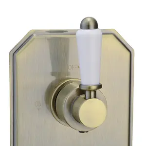 ENKI Regent Antique Brass Traditional Crosshead Single Outlet Brass Thermostatic Twin Shower Valve TSV043