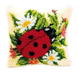 L/HK CUSH LADYBIRD - Latch Hook Kit: Cushion: Ladybird - Vervaco