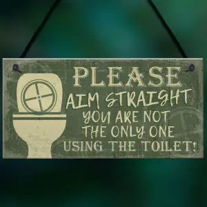 Red Ocean Funny Novelty Bathroom Sign Aim Straight Loo Decor Humouros Wall Plaque Home Gift