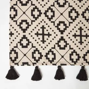 Homescapes Reva Black & White Handwoven Cotton Geometric Rug 120 x 170 cm