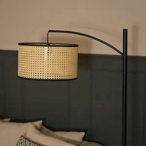 ValueLights Preto Black Metal Curve Stem Floor Lamp with a Natural Cane Wicker Shade with Black Trim - Bulb Included