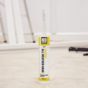 No Nonsense Hybrid Water resistant Solvent-free White Grab adhesive 290ml 0.49kg