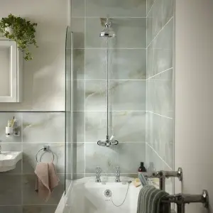 Heritage Highbrook Gloss Chrome effect Single-spray pattern Exposed & Fixed Shower kit