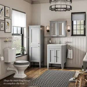 Heritage Upperton White Close-coupled Toilet with Soft close seat & Close coupled cistern