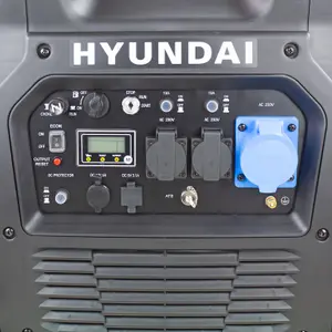 Hyundai 6600W/6.6kW Remote Electric Start Petrol Portable Inverter Generator HY6500SEi