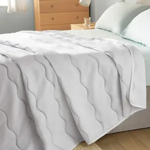 Silentnight Summer Breeze Duvet - 2.5 Tog - Double