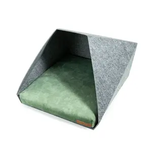 Polyester Pet Bed Light Grey/Green