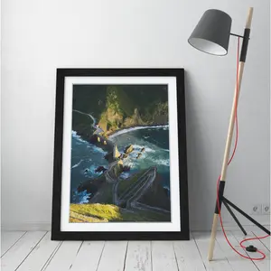 Game Of Thrones Dragonstone Path  Framed Wall Art Picture Print - A2 - Black Frame Black Framed / 89cm H x 64cm W x 2cm D