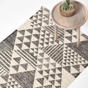 Homescapes Delphi Black and White Geometric Style 100% Cotton Printed Rug, 120 x 170 cm