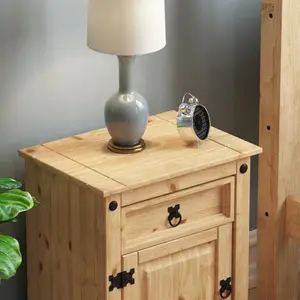 Michaelee 1 Drawer Bedside Table