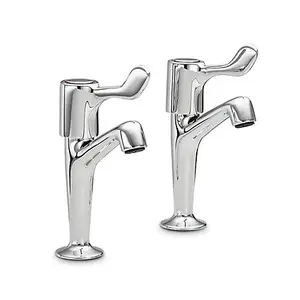 Heatrae Sadia Pack W Short Lever Pillar Taps 95970318