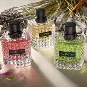 Valentino Born In Roma Donna Eau De Parfum For Her 50Ml