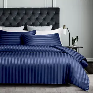 Microfibre 250 Thread Count Reversible Modern & Contemporary Reversible Duvet Cover Set Navy / Super King