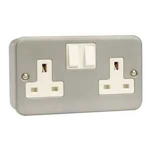 Click Scolmore Metal Clad Double Switched Socket 2 Gang DP 13A (No K/O) - CL036B