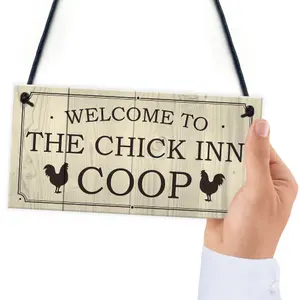 Welcome Chicken Coop Sign Outdoor Garden Shed Plaque Chicken Hen Gifts