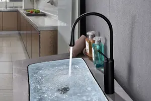 Tall Body Black Bathroom Basin Faucet