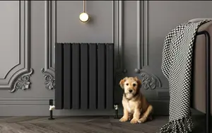 Aluminum Designer Horizontal Radiator Compatible with Heat pump. Model "Pioneer Plus " Black. 500 mm.500mm. Btu/hr:3091