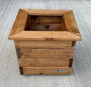 Simply Wood Churchill Square Planter Large