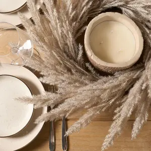 Artificial Door Wall Pampas Wreath Home Decor, Cream - One Size