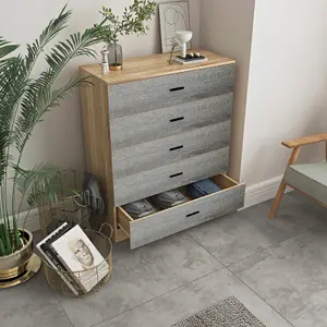 URBNLIVING Height 90.5cm 5 Drawer Wooden Bedroom Chest Cabinet Modern Oak Carcass and Ash Grey Drawers Wide Storage Cupboard