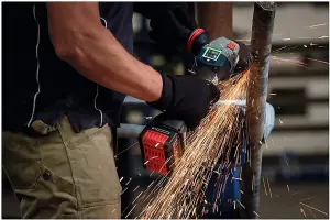 BOSCH GWS 18V-10SC L-BOXX 18v Angle grinder 5" (125mm)