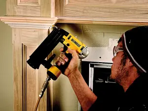 DEWALT DPN1850PP Pneumatic Oil-Free 18 Gauge Brad Nailer