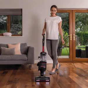 Shark Lift-Away Upright Vacuum Cleaner with TruePet NV602UKT