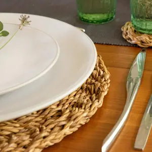 Argon Tableware - Round Woven Seagrass Placemats - 30cm - Pack of 6