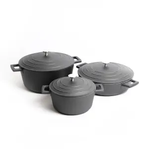 3pc Black Non-Stick Cast Aluminium Casserole Dish Set with 2x Regular Casserole Dishes, 2.5L/5L and Shallow Casserole Dish 4L