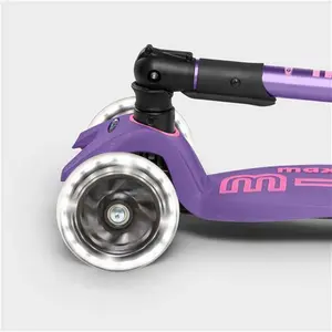 Maxi Micro Deluxe Scooter | Foldable With Light Up Wheels | 3 Wheel Scooter For 5-12 Year Olds | Purple Micro Scooters