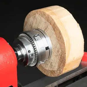 Axminster Woodturning Essential SK88 Chuck - 1.1/4" x 8 Tpi