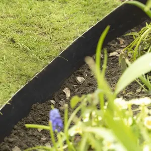 Easy Lawn Edging in Black H14cm by Smartedge 10m