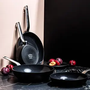 GreenPan Evolution Ceramic Non-Stick 28cm Wok