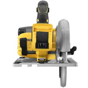 DEWALT DCS572N 18v Circular saw 185mm blade