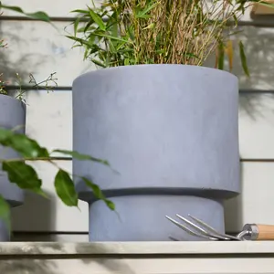 Medium Light Grey Fibre Clay Indoor Outdoor Flower Plant Pot Houseplant Garden Planter