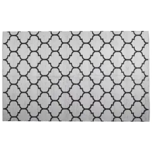 Reversible Area Rug 160 x 230 cm Black and White ALADANA