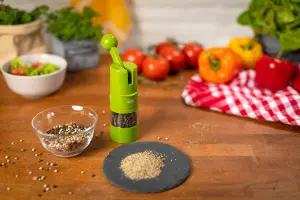 Kuhn Rikon Ratchet Grinder for Salt, Pepper and Spices - Green