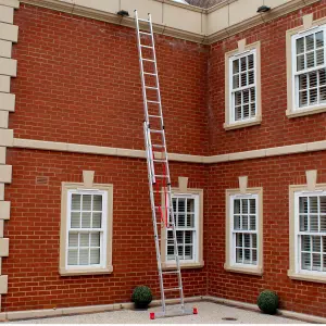 5.70m Rung Home Master 2 Section Extension Ladder