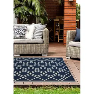 County Collection Diamonds Indoor/Outdoor Rugs  11651A