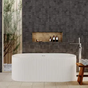 Contemporary Curved Freestanding Bath from Balterley - 1700mm x 780mm