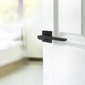 UNO-2 Door Handle Matt Black Lever on Square Rose Internal Latch Wooden Doors Handles