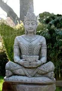 Large Sitting Oriental Thai Stone Buddha Statue