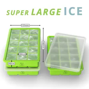 Oliver's Kitchen - Large Stackable Cube Ice Tray Set