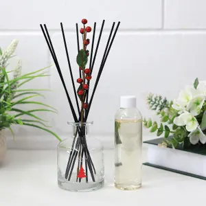 Reed Diffuser Winter Spices 180ml Aromatherapy Holiday Bottle Jar Air Freshener