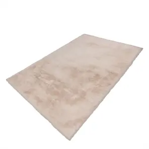 Super Soft Cream Faux Rabbit Fur Luxurious Rug - 160cm X 230cm